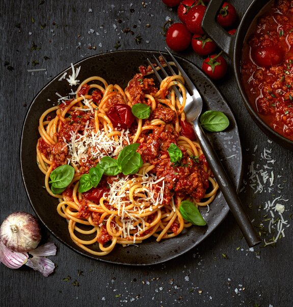 Vegane Bolognese Rezept - Probier das Rügenwalder Mühle Rezept für Spaghetti Bolognese mit veganem Hack